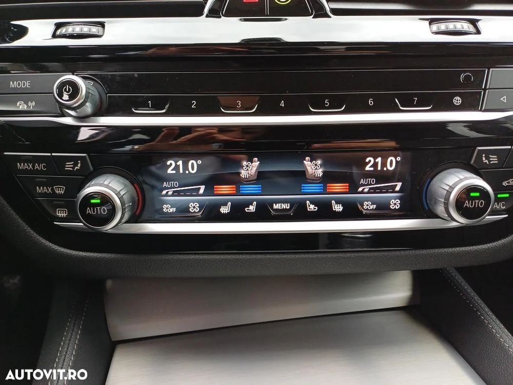 BMW Seria 5 530e xDrive Aut. Luxury Line - 18