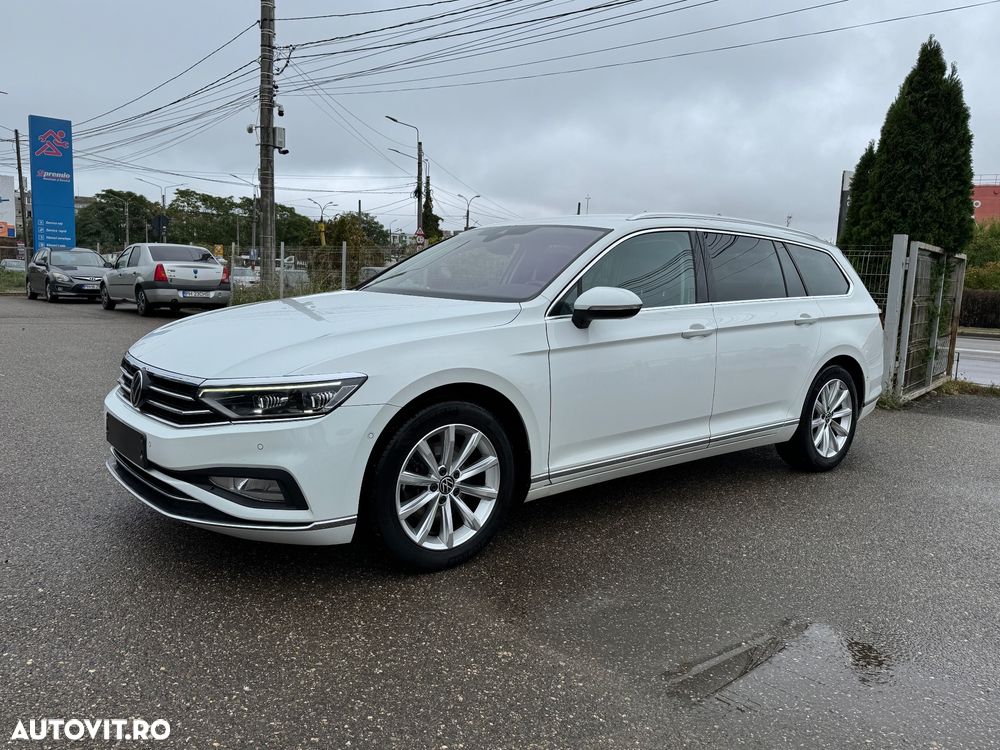 Volkswagen Passat Variant 2.0 TDI SCR DSG Elegance - 9