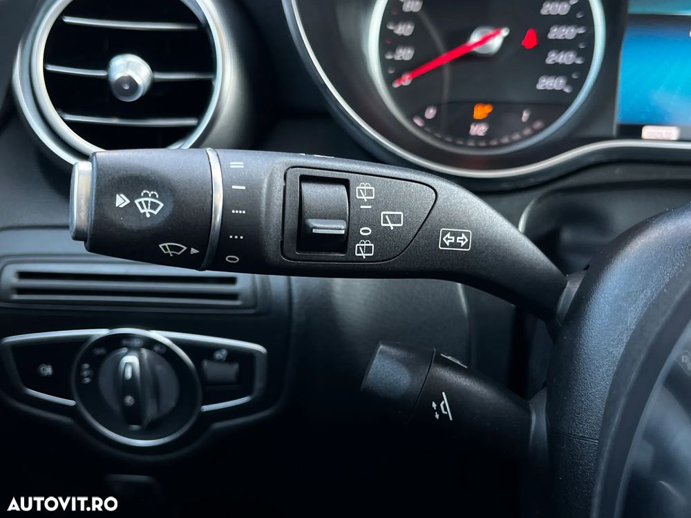 Mercedes-Benz GLC 300 4MATIC MHEV - 19