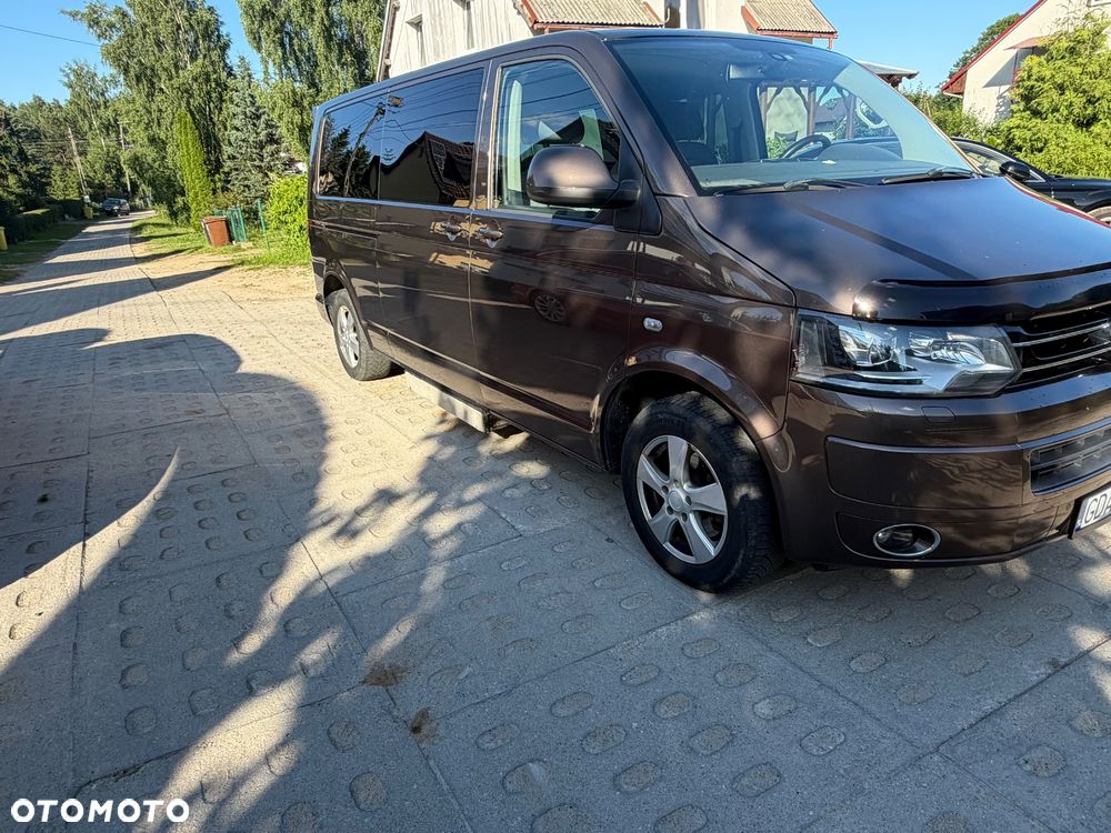 Volkswagen Caravelle - 2