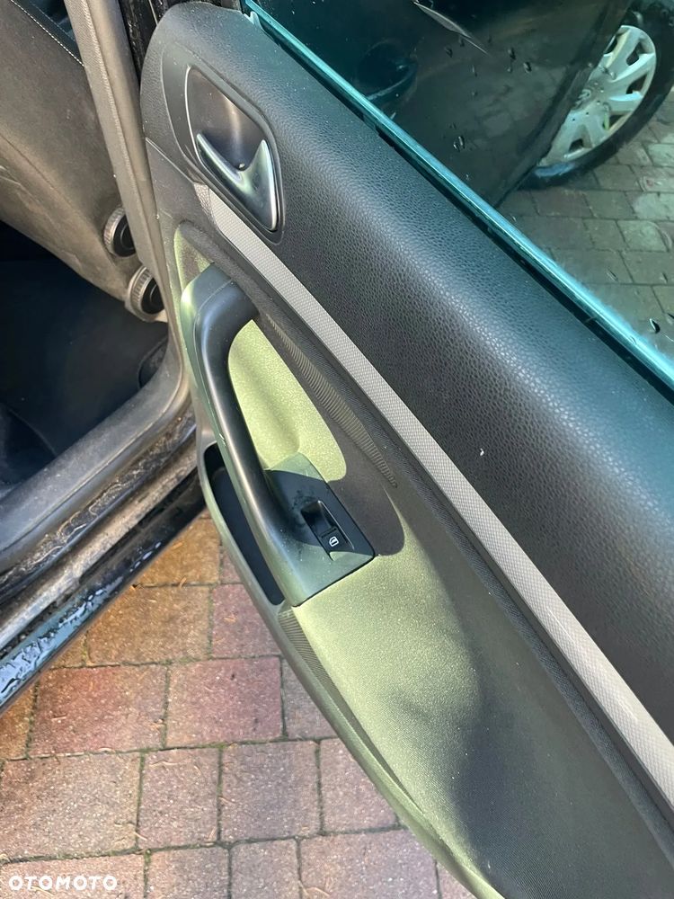 Volkswagen Golf - 9