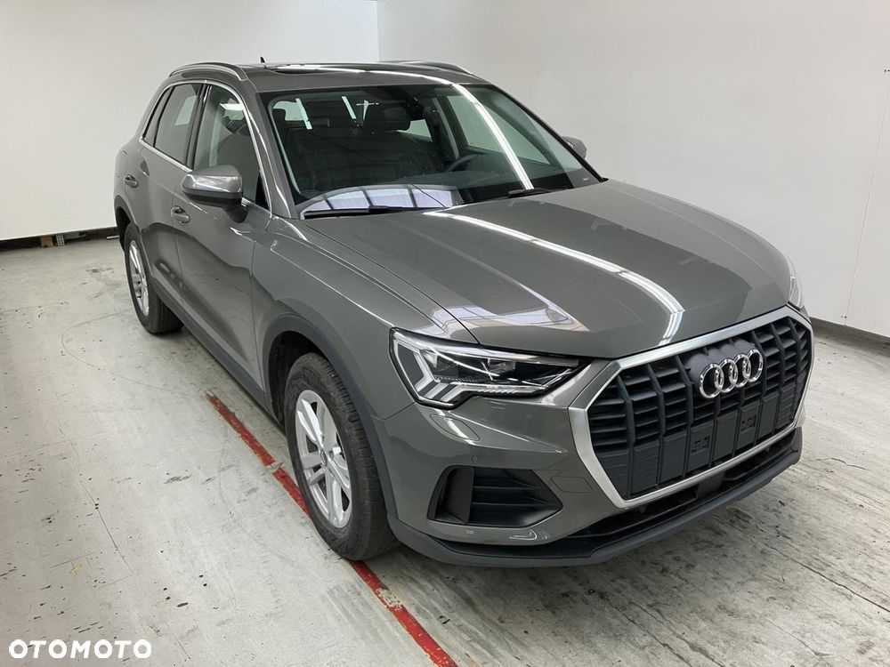 LX7G przod maska zderzak lampy blotnik Audi Q3 83A SUV czesci