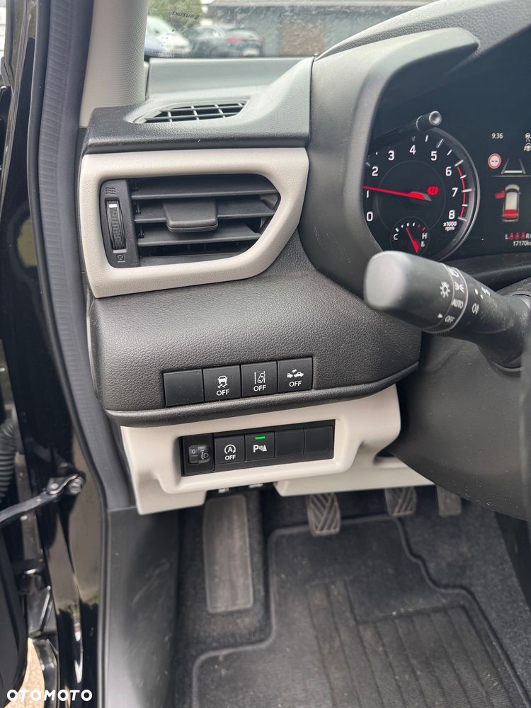 Suzuki Swift 1.2 Dualjet Hybrid MT Club - 26