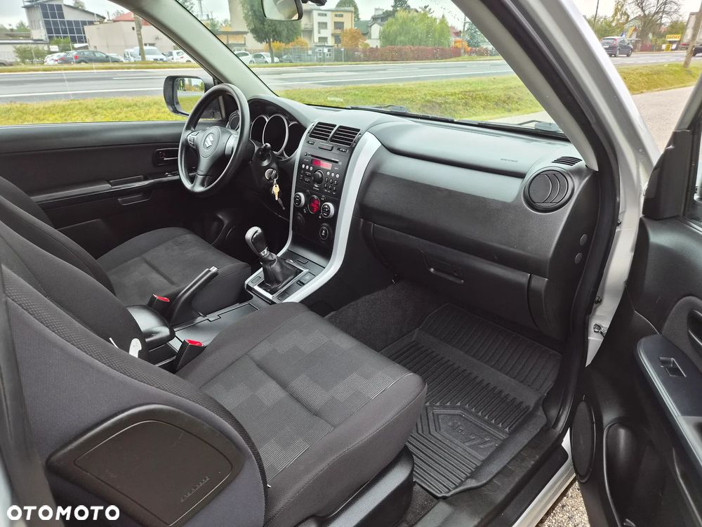 Suzuki Grand Vitara 1.6 City - 11