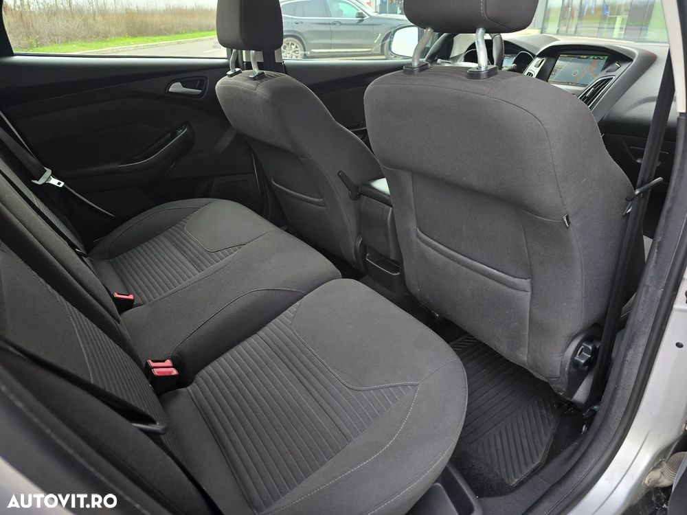 Ford Focus 1.5 TDCi DPF Start-Stopp-System Titanium - 19