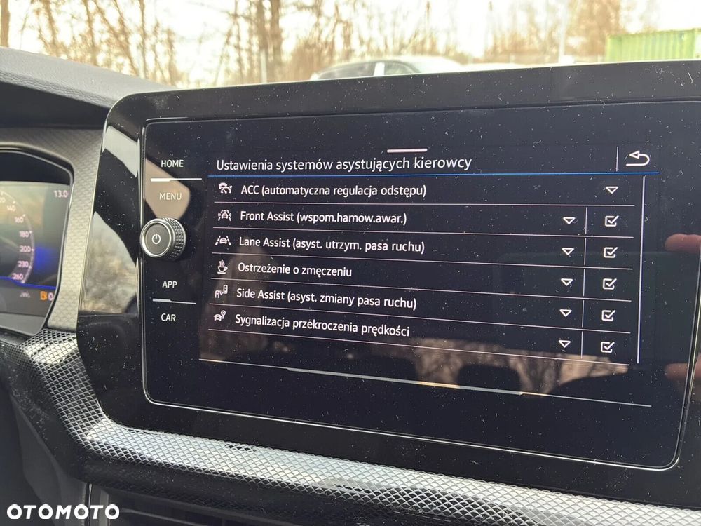 Volkswagen T-Cross - 20