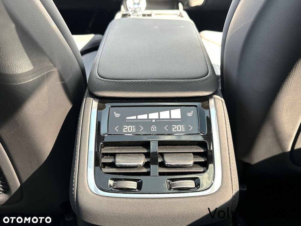 Volvo XC 90 - 22