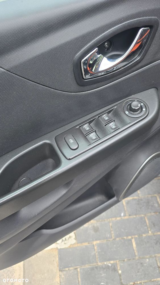 Renault Captur 1.5 dCi Energy Life EU6 - 7