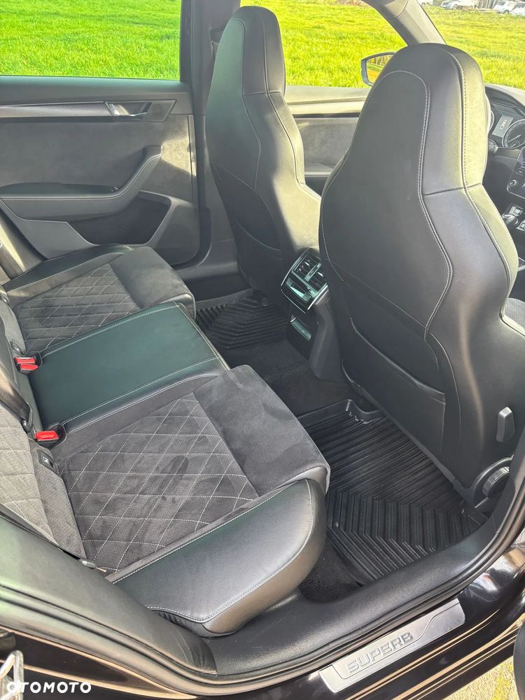 Skoda Superb 2.0 TSI Sportline DSG - 11