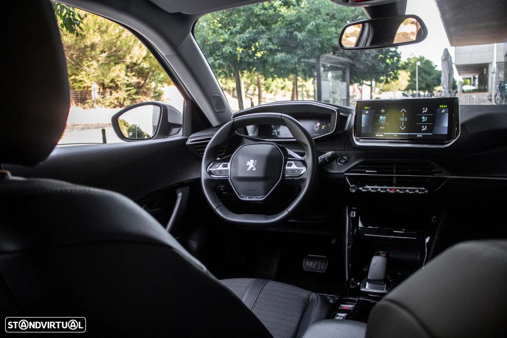 Peugeot e-2008 Allure - 30