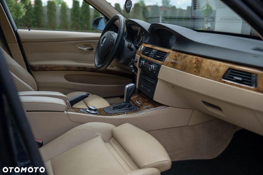 BMW Seria 3 - 22