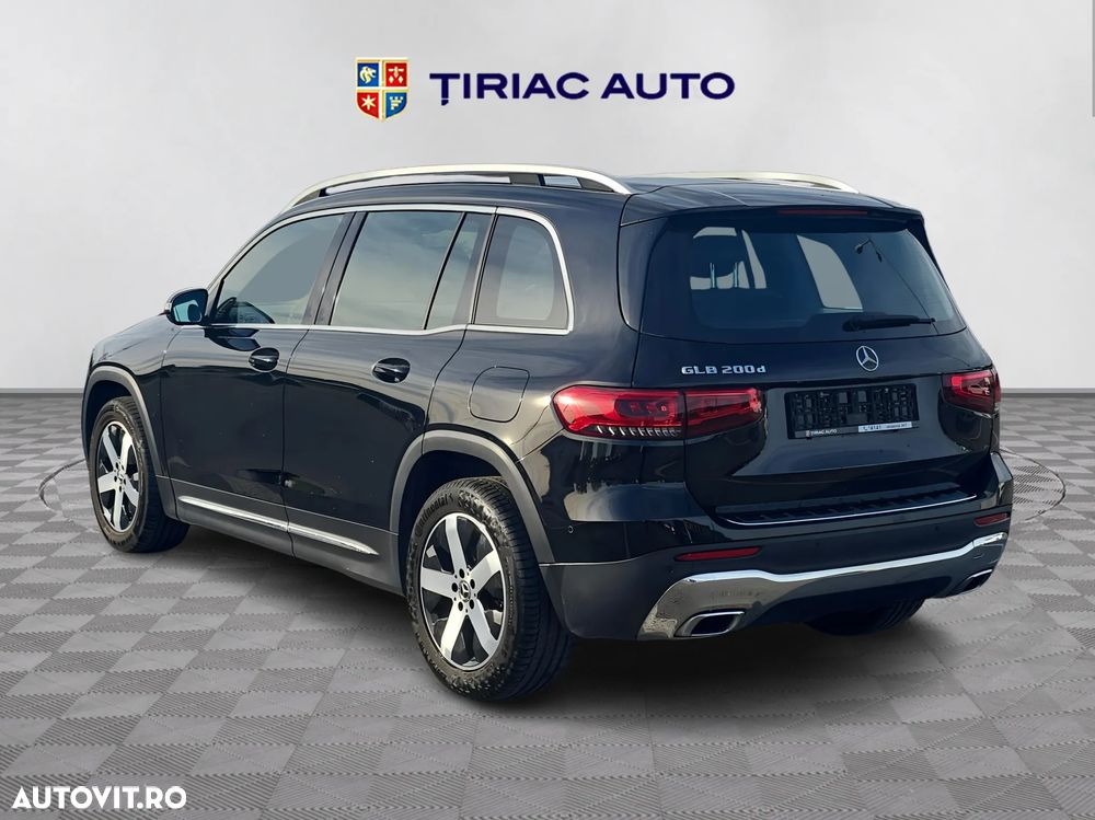 Mercedes-Benz GLB - 3