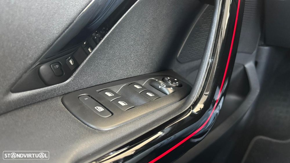 Peugeot 208 1.2 PureTech GT Line EAT6 - 9