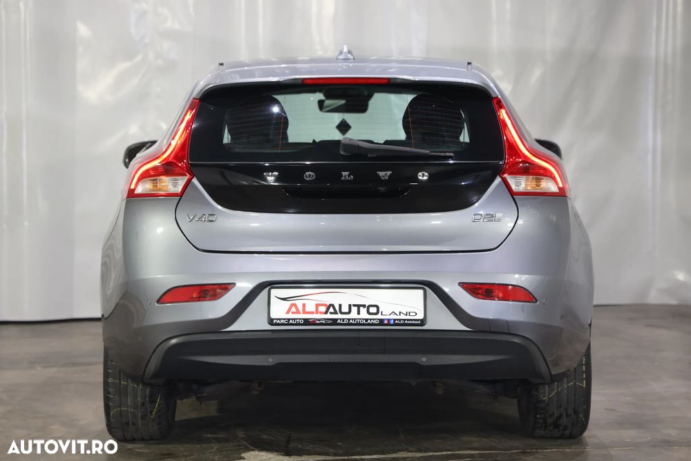 Volvo V40 D2 Geartronic Inscription - 37