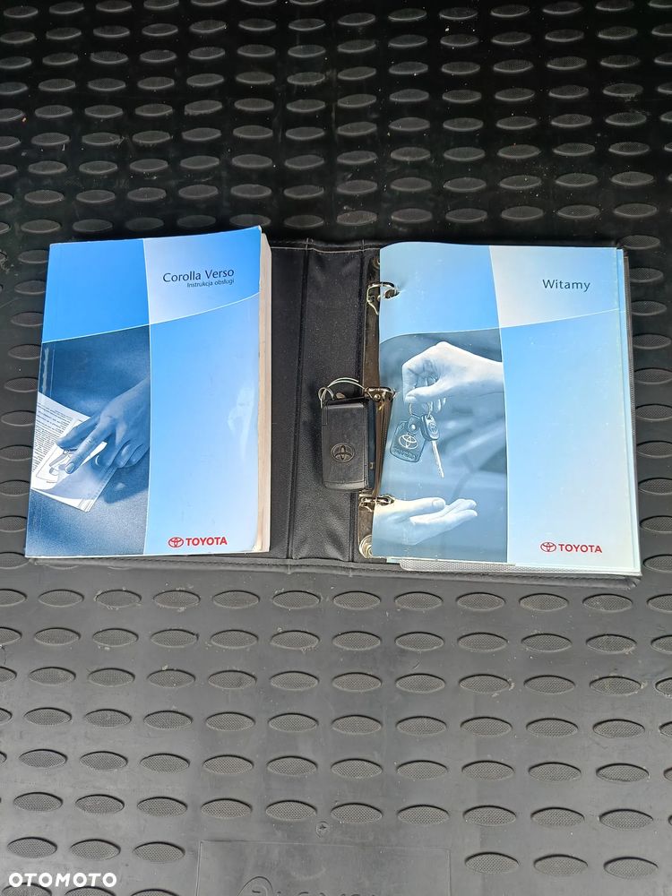 Toyota Corolla Verso 1.8 Prestige 7os - 11