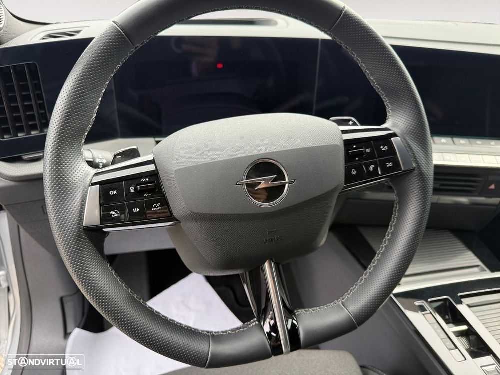 Opel Astra 1.2 T GS Aut. - 12