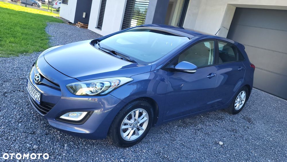 Hyundai i30 1.4 Intro Edition - 10