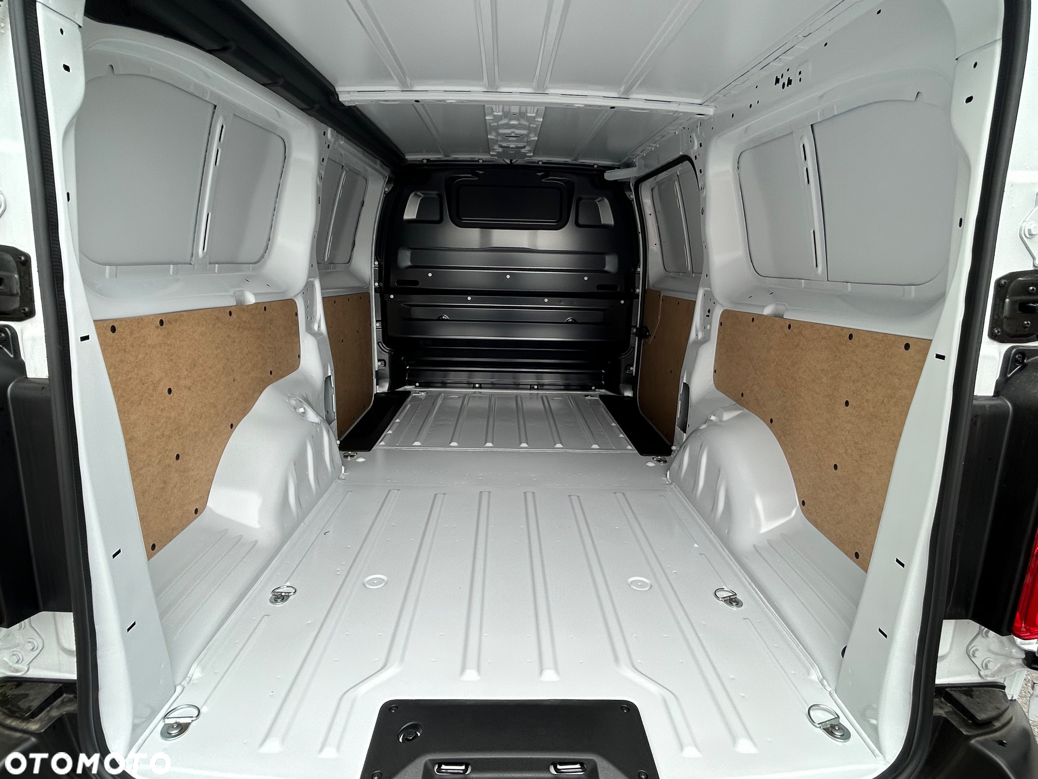 Opel Vivaro - 10