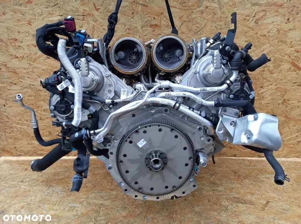 SILNIK KOMPLETNY PORSCHE CAYENNE BENTLEY CONTINENTAL AUDI RS6 RS7 4.0 V8 500KM - DCU - 2