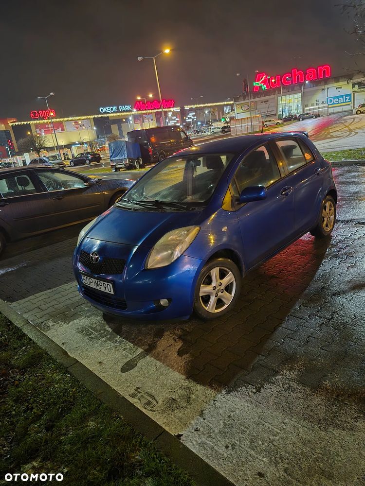 Toyota Yaris 1.3 VVT-i Luna - 1