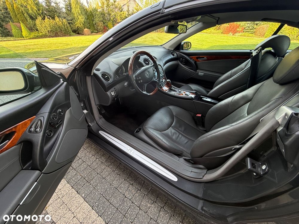 Mercedes-Benz SL 500 7G-TRONIC - 8