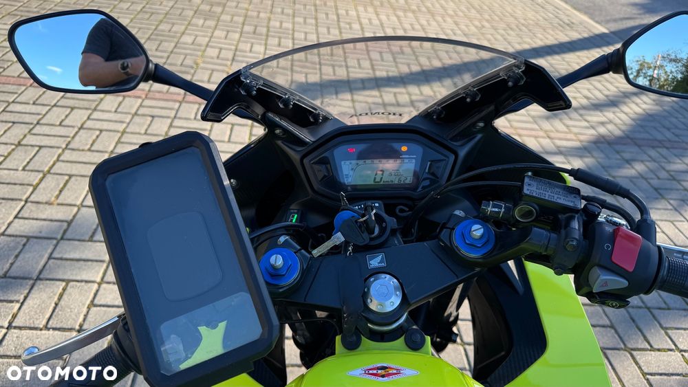 Honda CBR - 3
