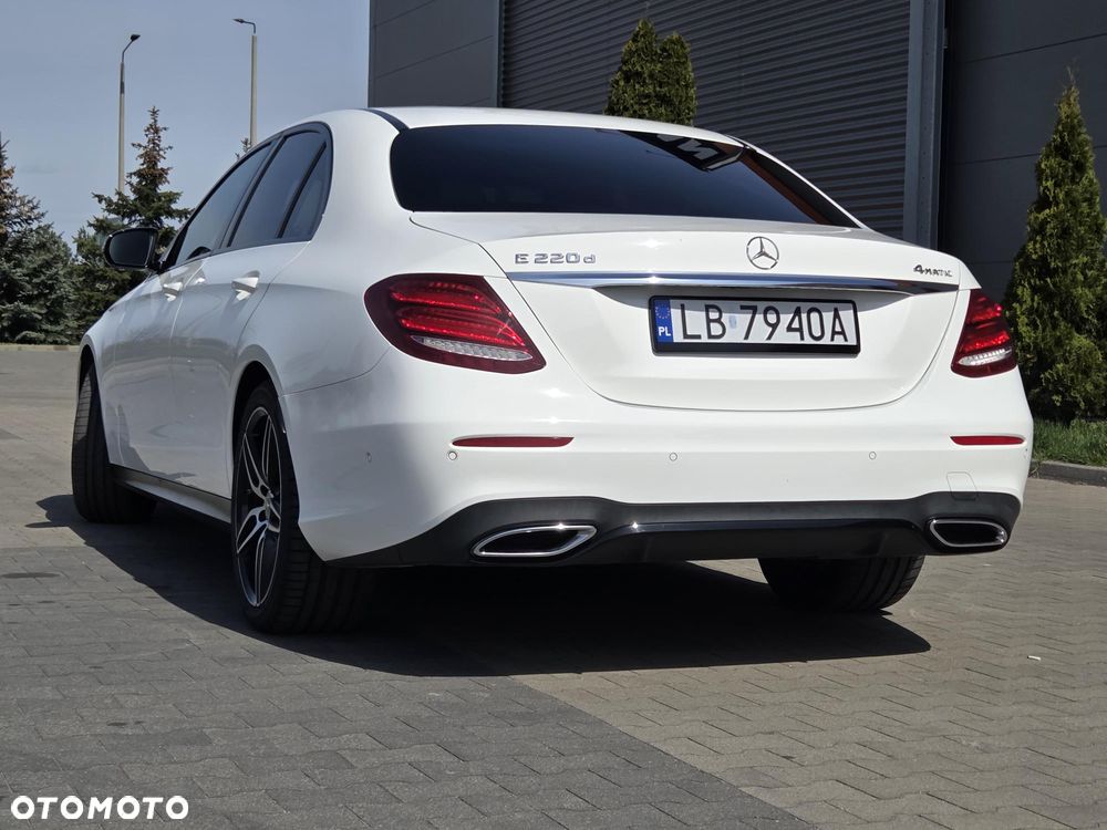 Mercedes-Benz Klasa E 220 d 4-Matic 9G-TRONIC - 5