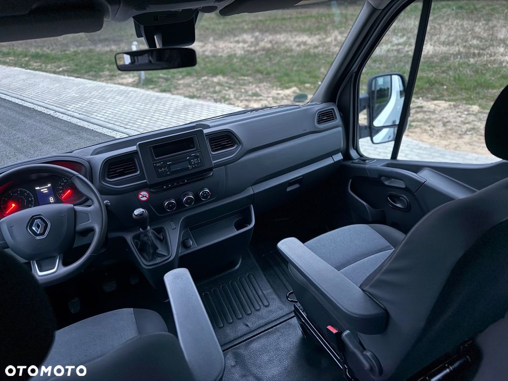 Renault Master - 18