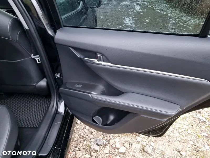 Toyota Camry 2.5 Hybrid Prestige CVT - 36