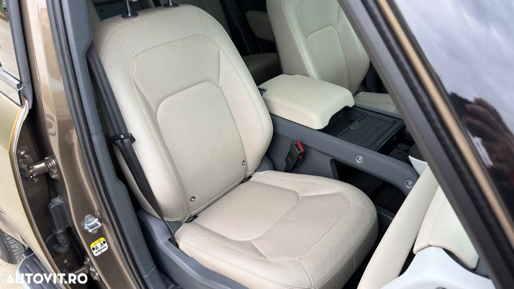 Land Rover Defender 90 3.0D 250 MHEV Hard Top X-Dynamic SE - 24