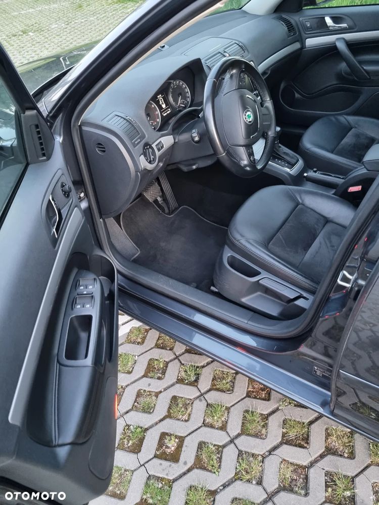 Skoda Octavia 1.8 TSI Elegance DSG - 4