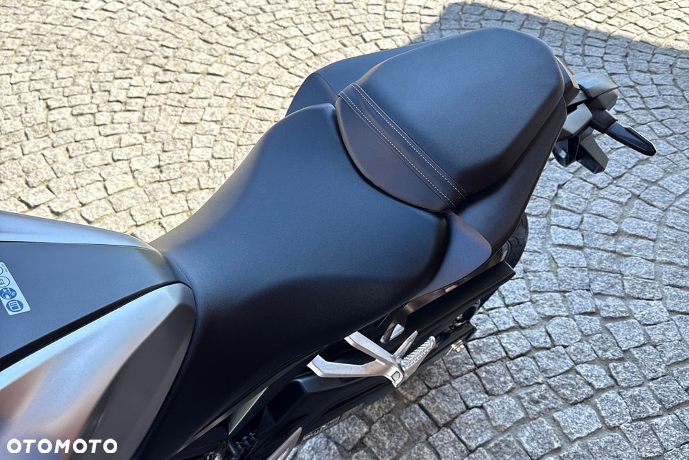 Honda CB - 15