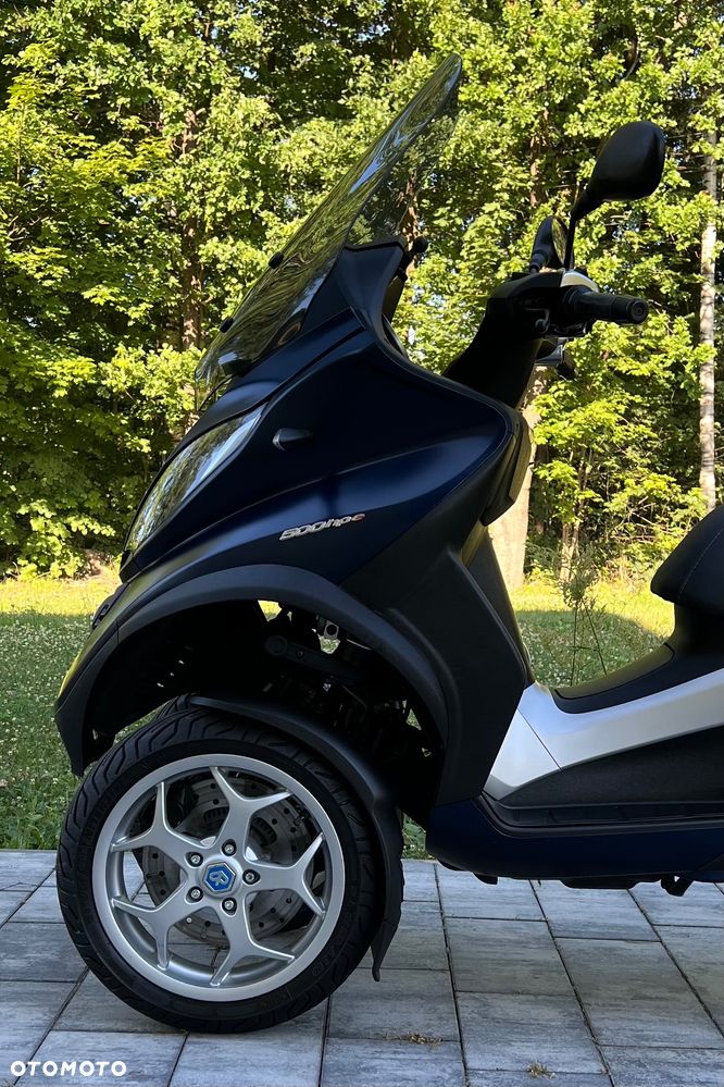 Piaggio MP-3 - 13