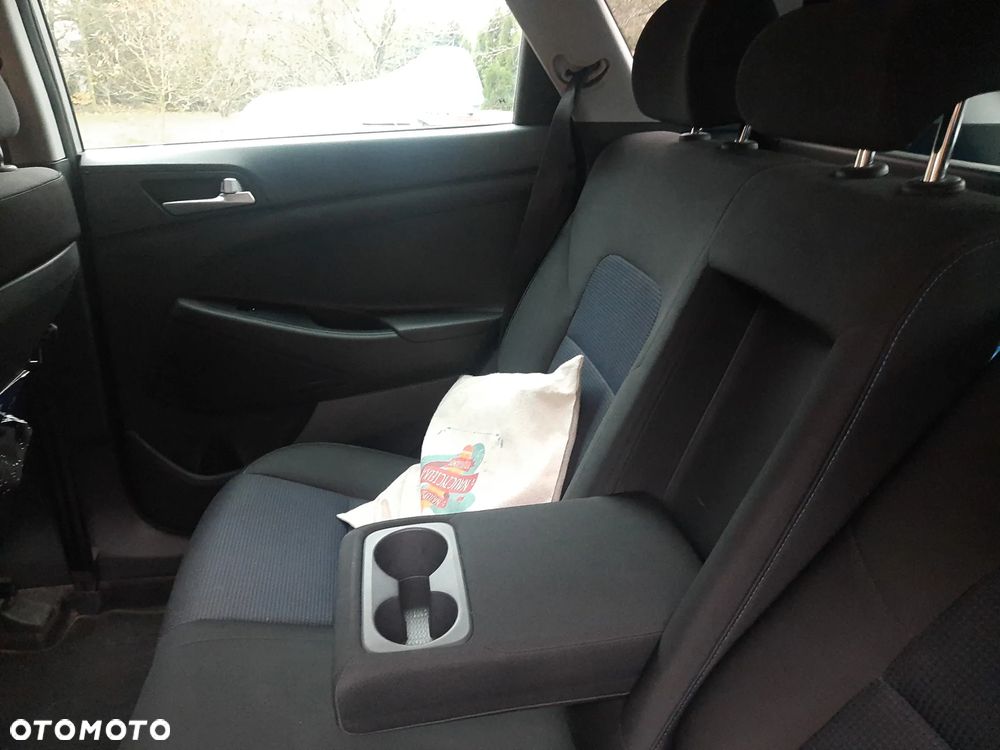 Hyundai Tucson 1.7 CRDI BlueDrive Comfort 2WD - 10