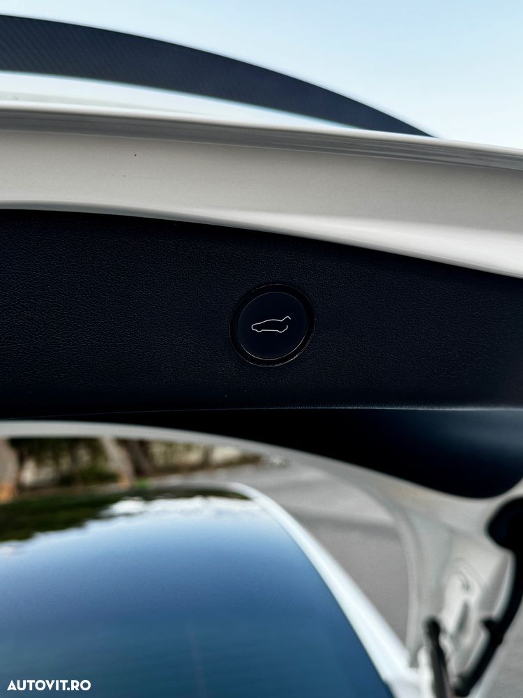 Tesla Model 3 Performance - 8