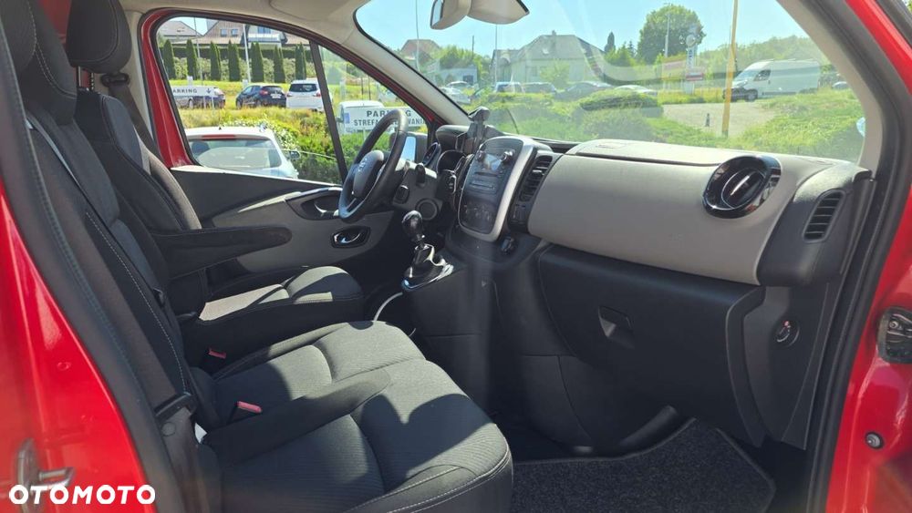 Nissan NV300 - 9