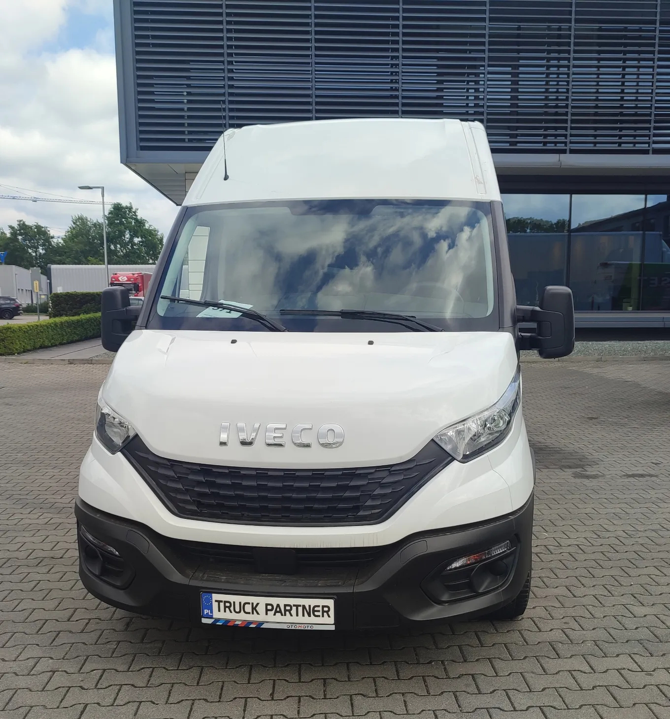 Iveco BRYGADA 35S16V  7 osób / ZAREJESTROWANY bardzo ładny z niskim przebiegiem - 19