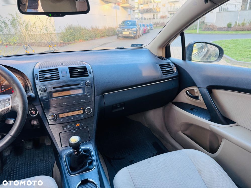 Toyota Avensis 2.0 D-4D Sol plus - 23