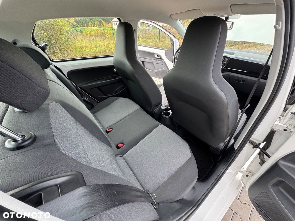 Volkswagen up! 1.0 high EU6 - 12