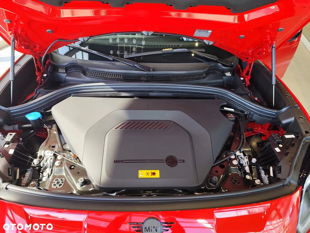 MINI Countryman SE ALL4 66.5kWh Linia Essential - 28