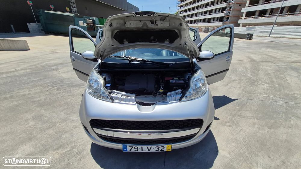 Peugeot 107 1.0 Black&Silver - 19