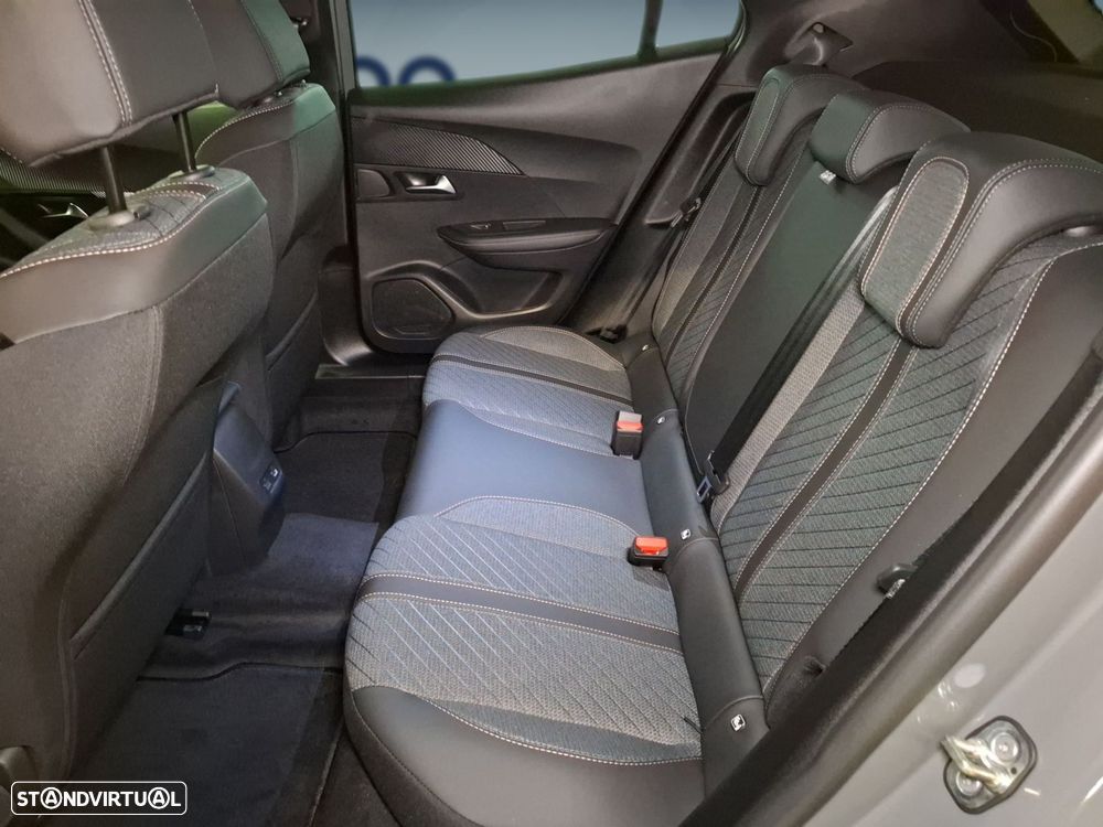 Peugeot 2008 1.2 Hybrid Allure e-DCS6 - 13