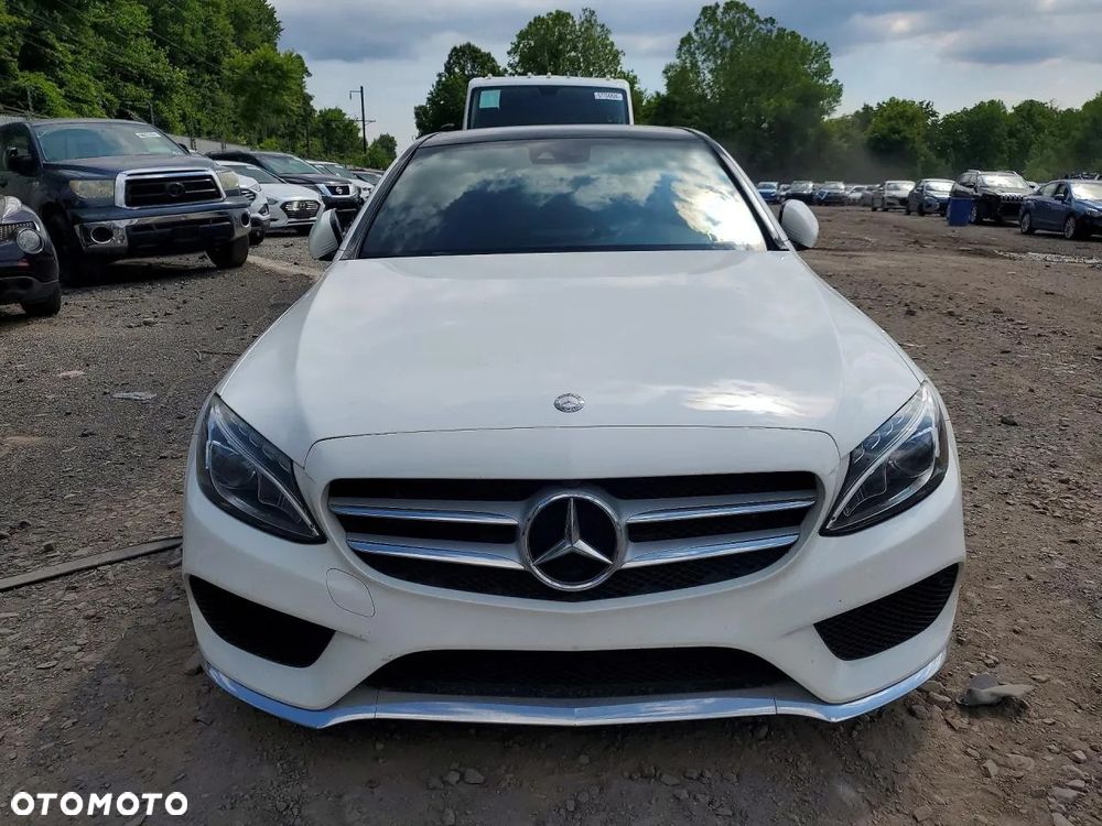 Mercedes-Benz Klasa C 300 7G-TRONIC Exclusive - 5