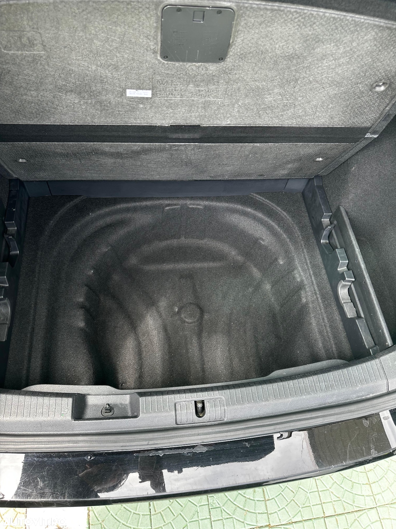 Volkswagen Golf 1.6 TDI BlueMotion Technology DSG Lounge - 15