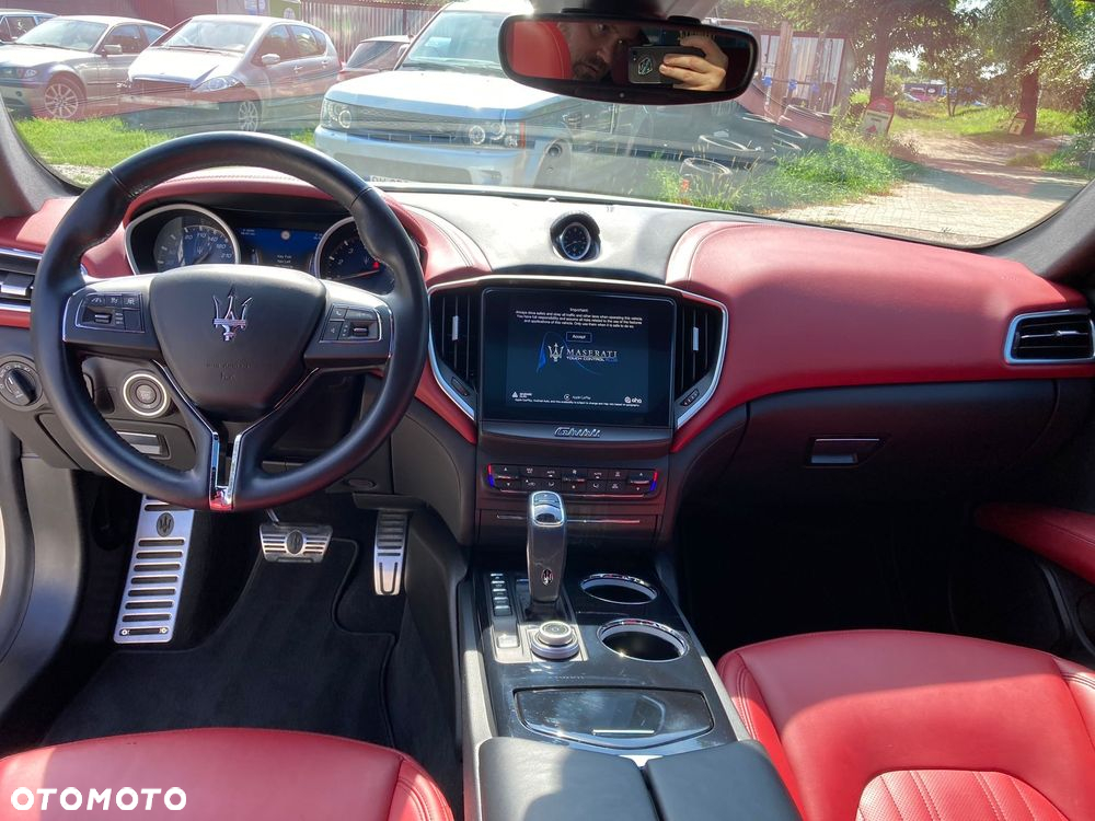 Maserati Ghibli S - 7