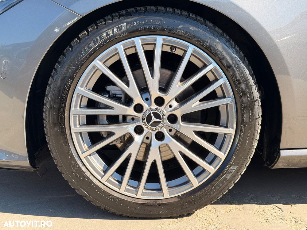 Mercedes-Benz CLA 200 d 8G-DCT Special Edition - 19
