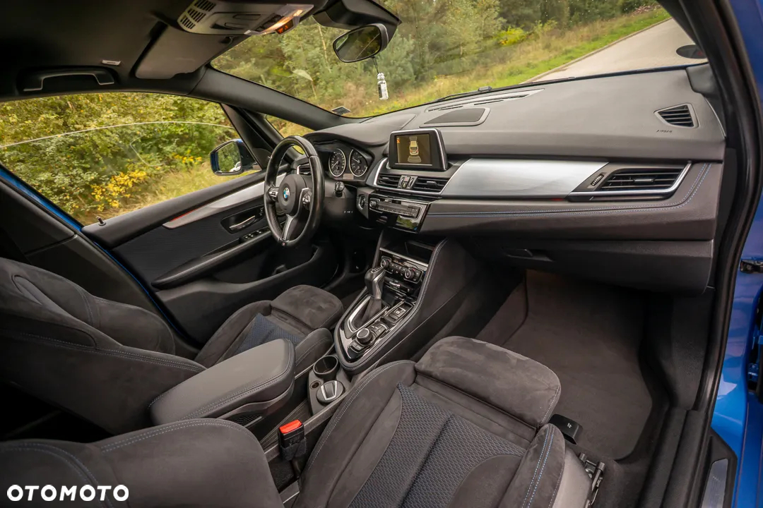 BMW Seria 2 220d Active Tourer - 24