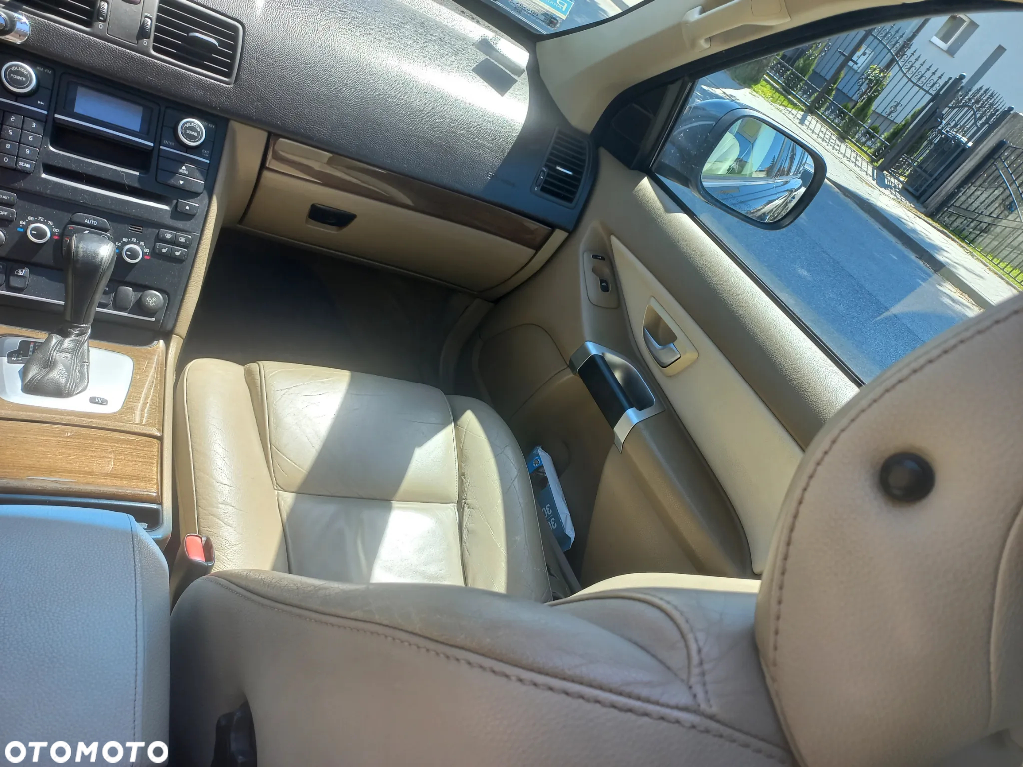 Volvo XC 90 3.2 AWD Geartonic Summum - 11