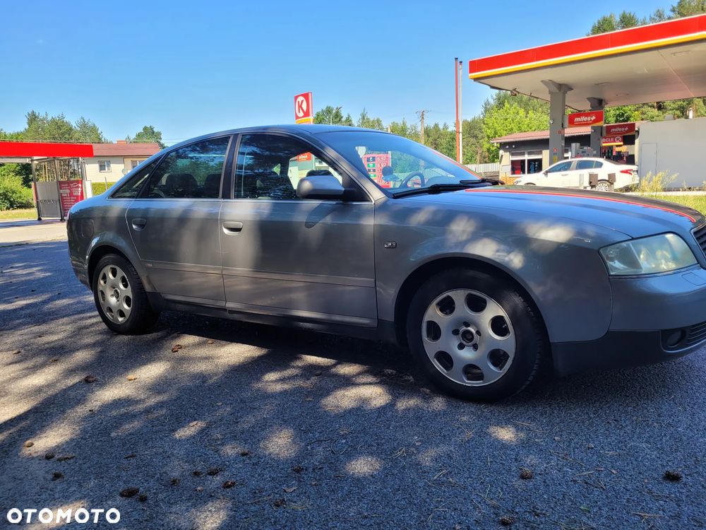 Audi A6 Limousine 2.4 - 5