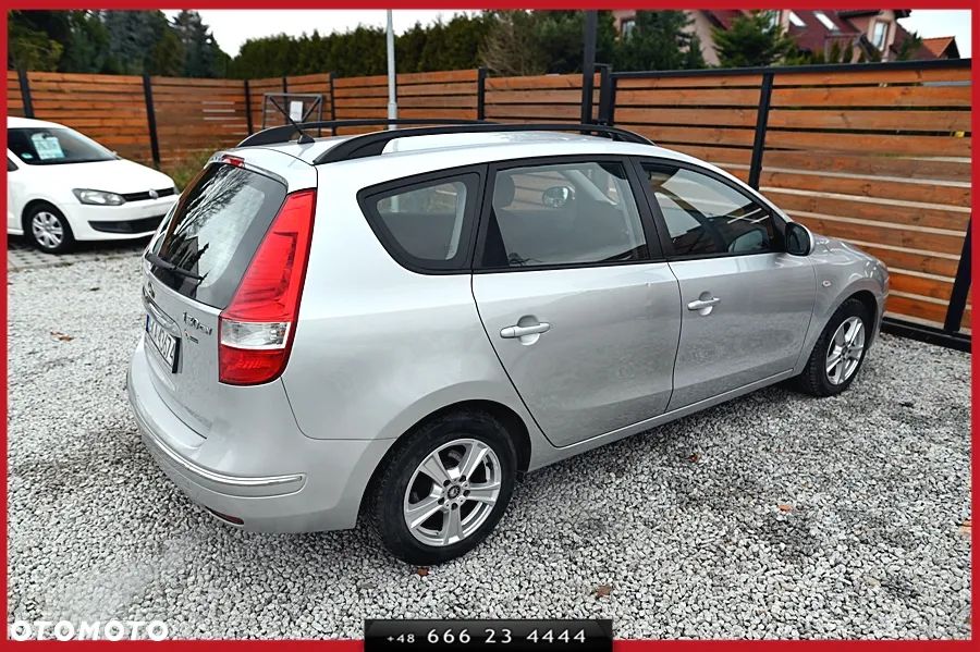 Hyundai i30 i30cw 1.4 Comfort - 12